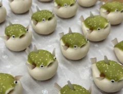 フグの和菓子の写真