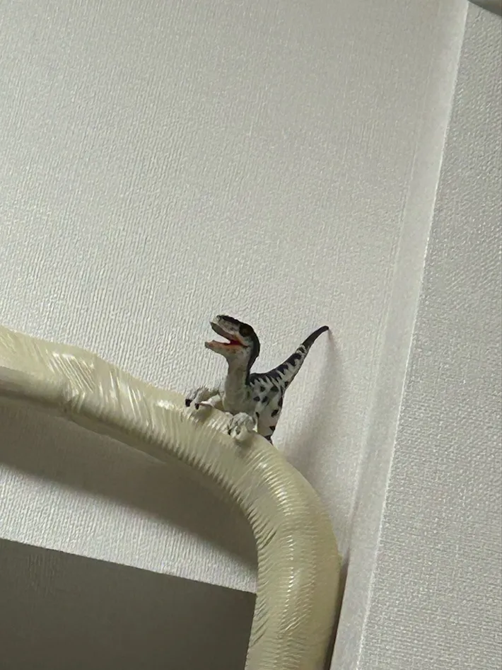 挟まれた恐竜の写真アップ