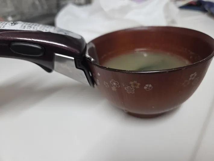 取っ手付きのお椀