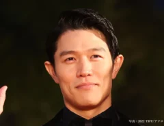 鈴木亮平さんの写真