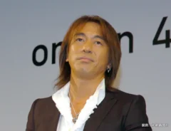 B’z松本孝弘の写真（提供：産経新聞社）