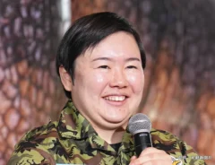 やす子の写真（提供：産経新聞社）