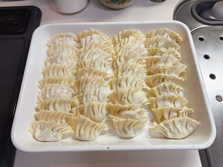 5歳娘が包んだ餃子の画像