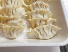 5歳娘が包んだ餃子の画像