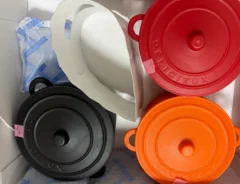 蓋つきのプリンの写真