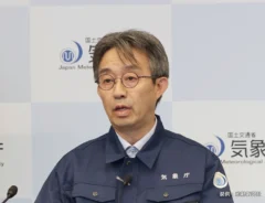 気象庁会見の写真（提供：産経新聞社）