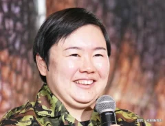 やす子の写真（提供：産経新聞社）