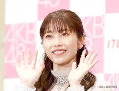 横山由依の写真（提供：産経新聞社）