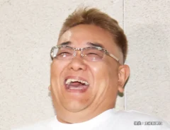 伊達みきおの写真（提供：産経新聞社）